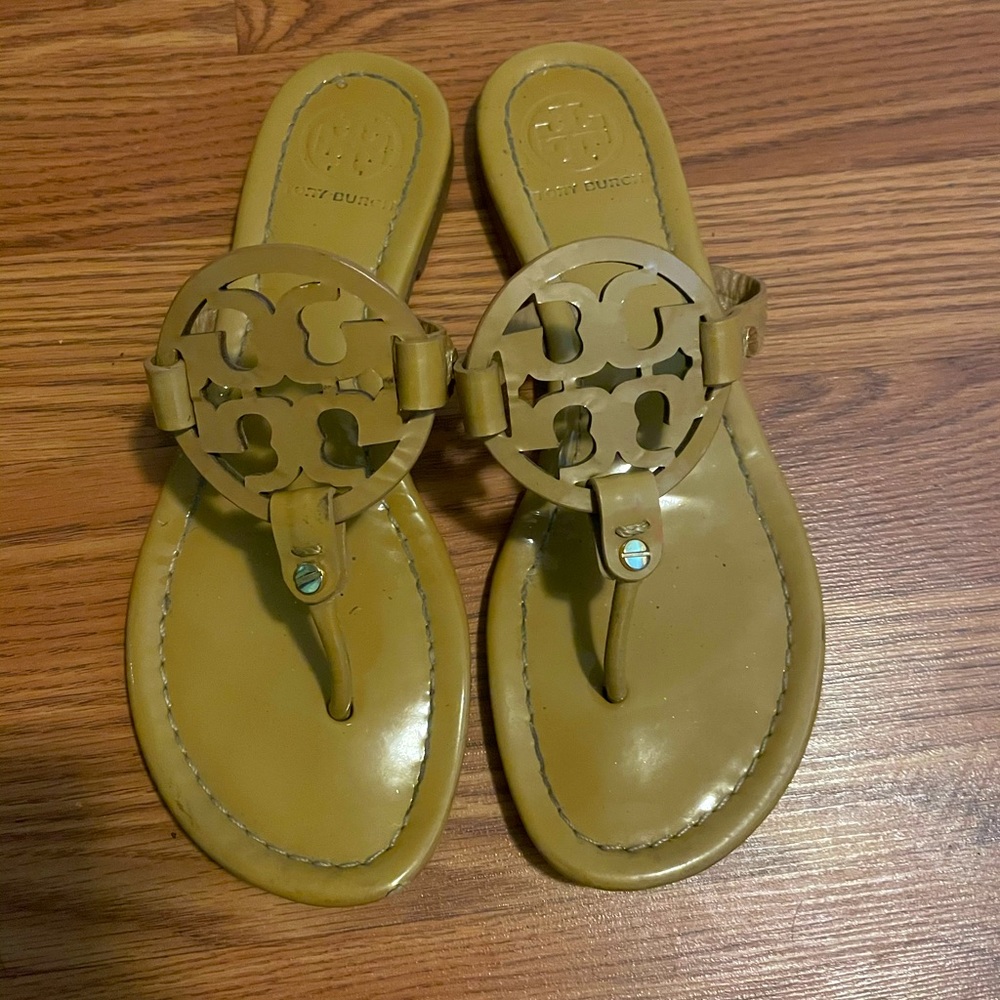 AUTHENTIC TB Miller Nude 8.5 - EUC